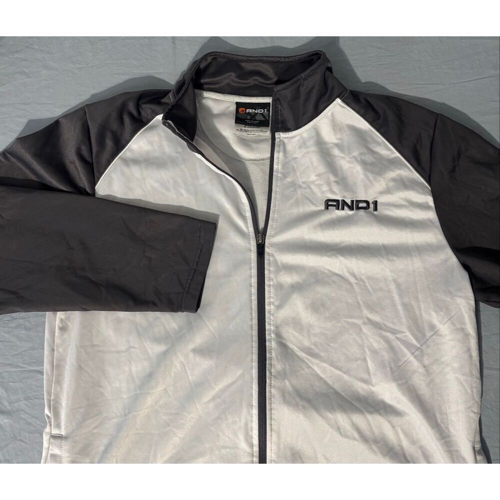 AND1 Basketball Gray And Black Men's Large Y2K Zip Up sweatshirt
